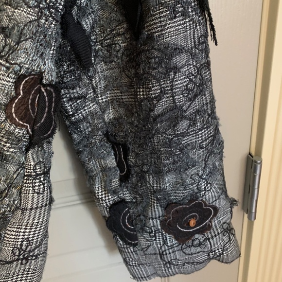 One-Of-Kind Vintage Blazer - Picture 14 of 16